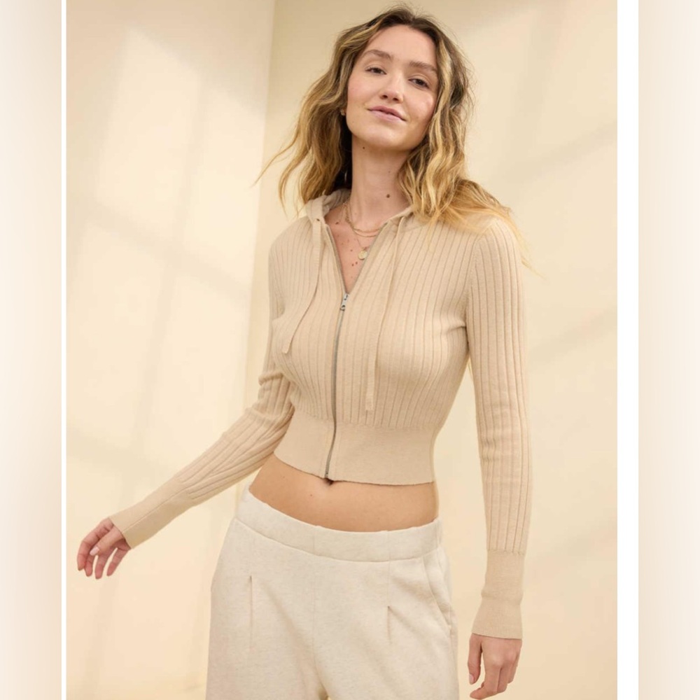 AERIE Beige Ribbed Zip-Up Hoodie Sweater